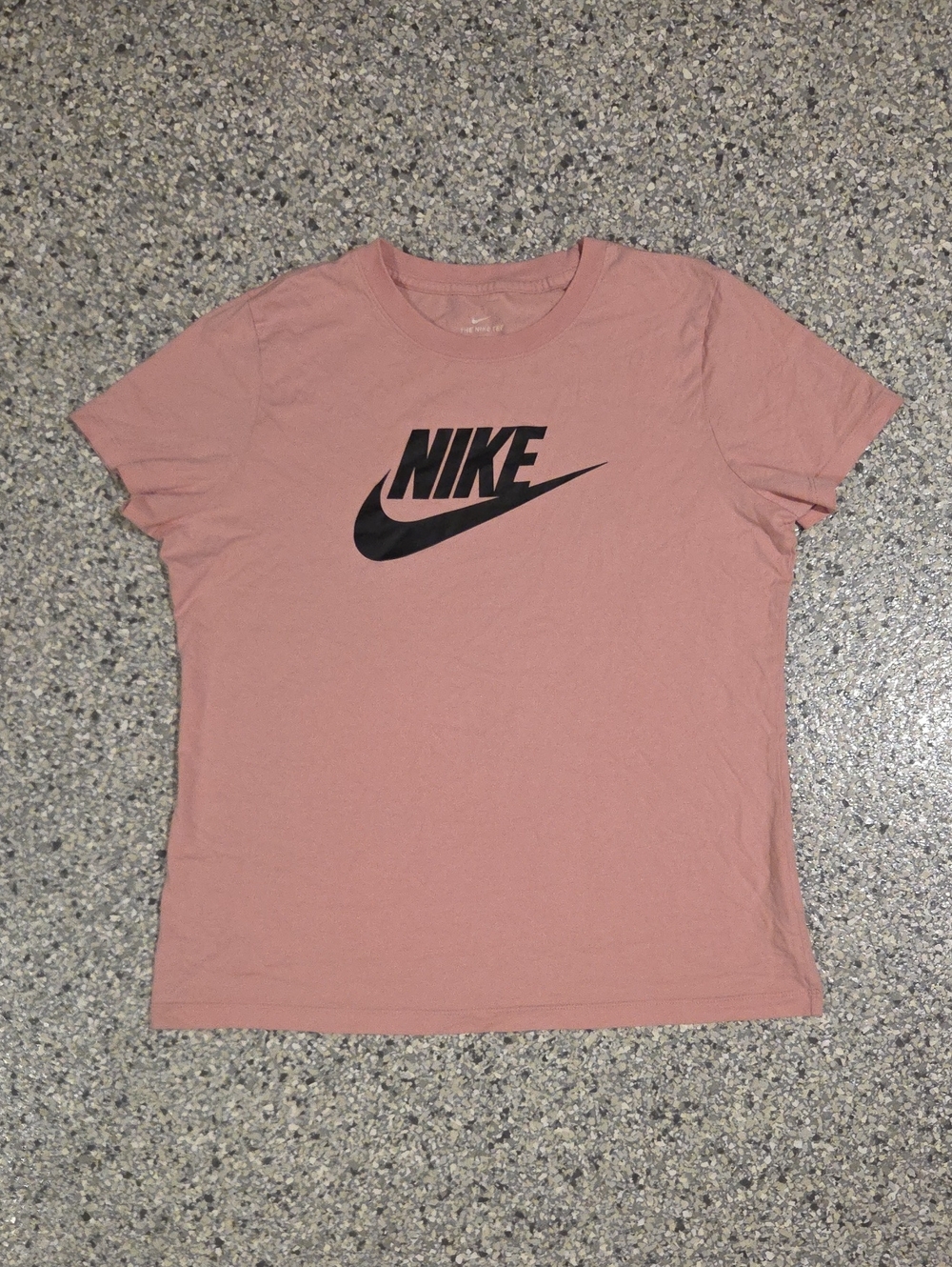Nike Light Pink T-shirt Size Large